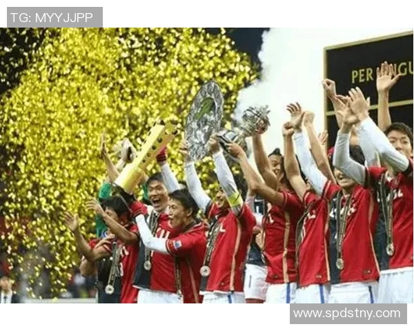 天津权犍迎战鹿岛鹿角全力争胜期待精彩对决与球迷共庆足球盛宴